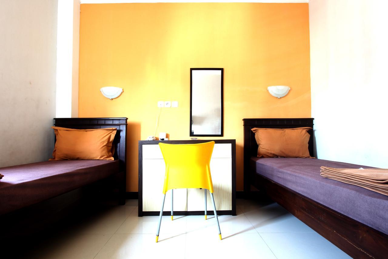 Hotel Elresas Lamongan Exterior foto